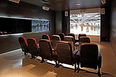 Remedy新作翻车！《FBC：Firebreak》Steam在线不到2000人、中文评价特别差评